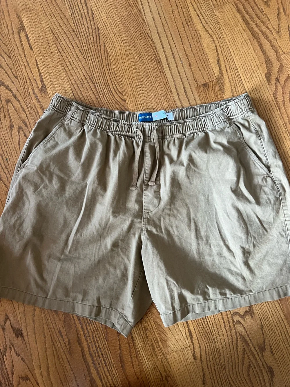 Old Navy Men's Cotton Flat Front Shorts in Brown and White